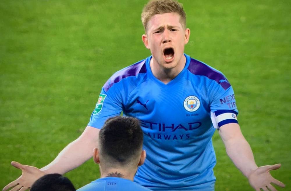 29岁法国女子网球名将转行当“网红模特”，曾因隆胸惹争议（29岁法国女网坛名将转型做网红模特，曾因隆胸手术引发争议）