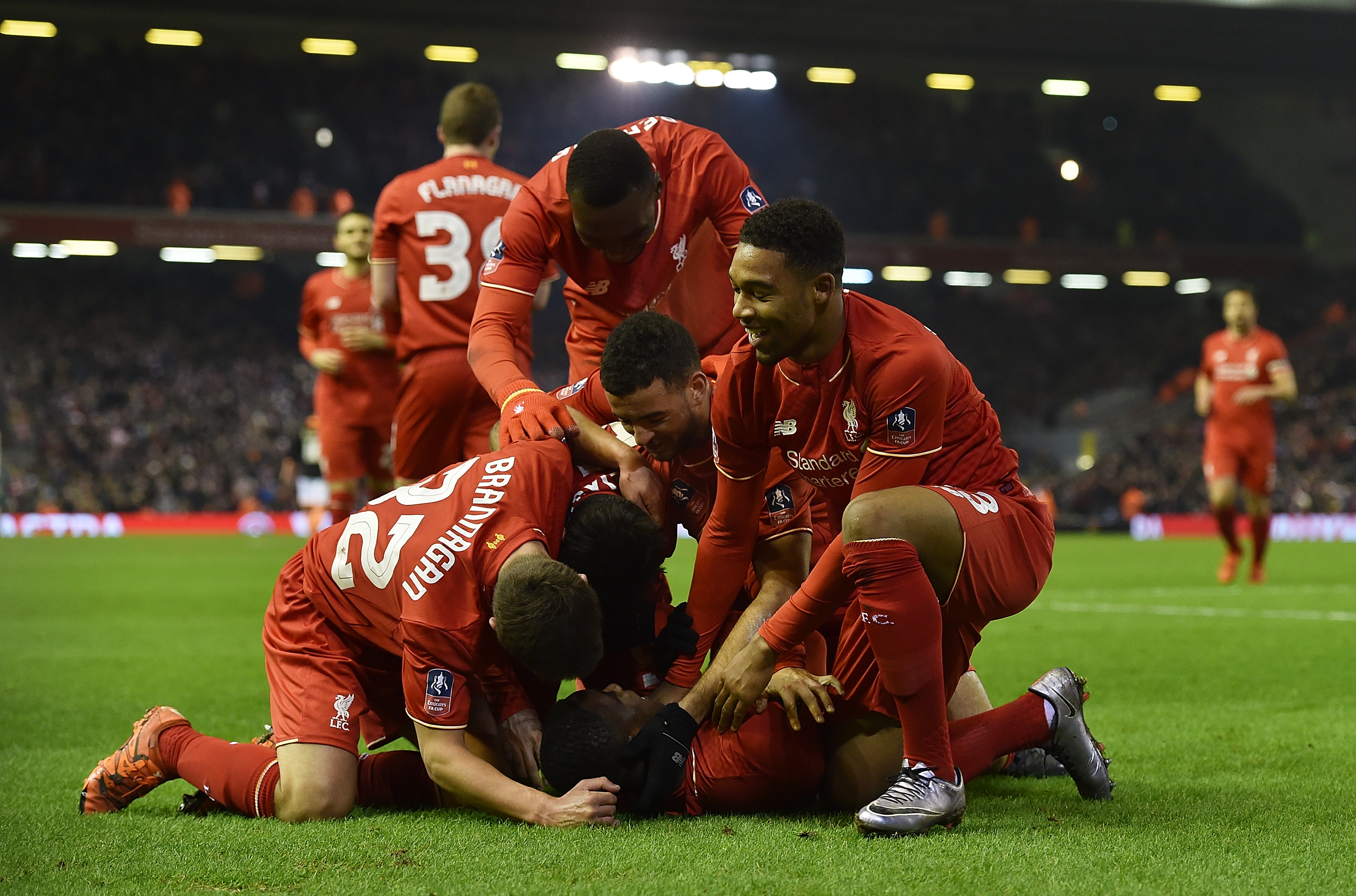 勒沃库森CEO：主场输霍村后就决定解雇滕哈格，是我们选错人（勒沃库森CEO：主场不敌霍村后即决定解雇滕哈格，承认选帅失误）