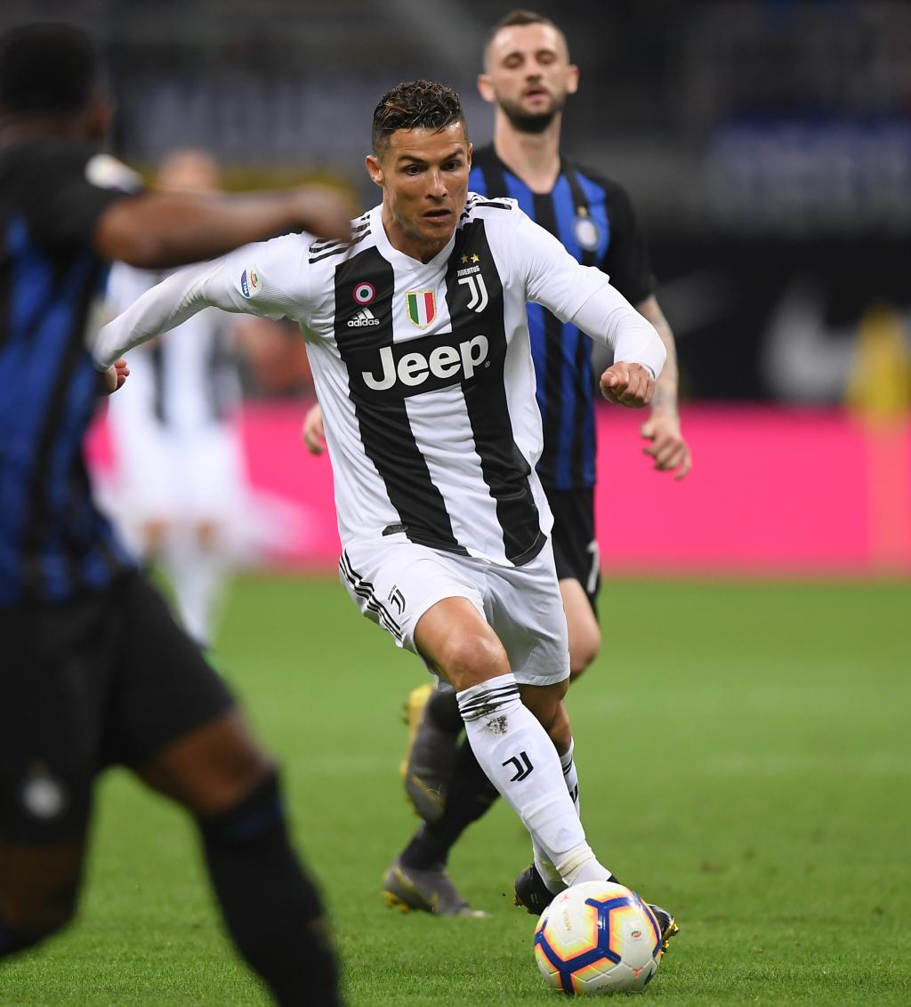 杨瀚森一战登顶热搜，7词条百万搜索，韩乔生：天赋一览无余