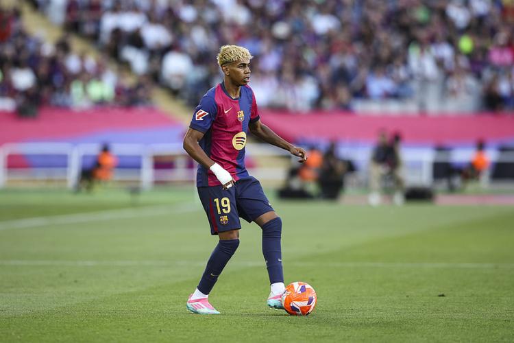 国米0比1利物浦遭欧冠两连败，VAR判点致胜（国米0-1不敌利物浦，欧冠两连败，VAR点球定胜负）