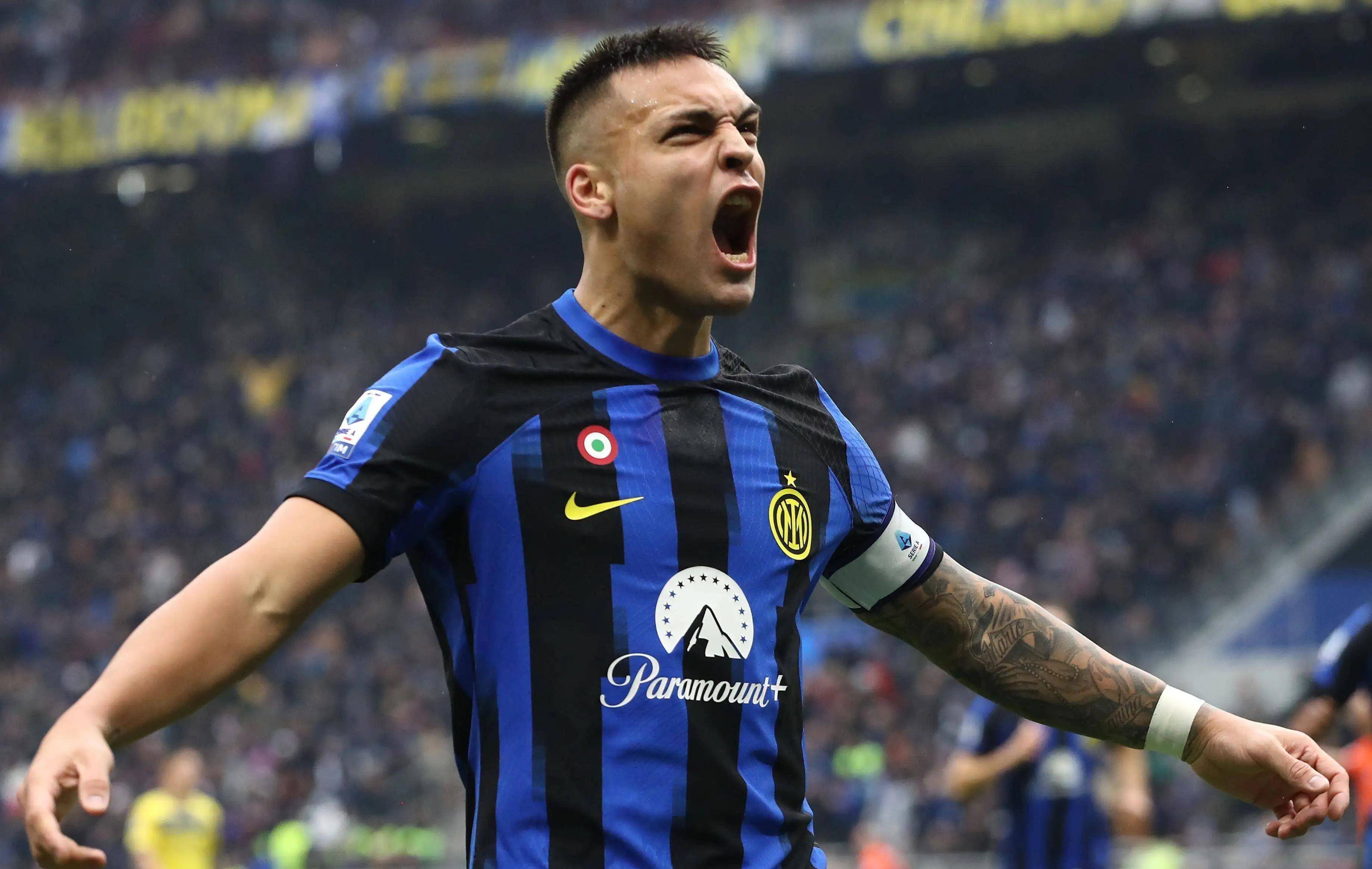 代表三支不同球队连续5场欧冠进球，哈兰德是历史第一人（为三队均斩获欧冠五连场进球，哈兰德成史上首人）