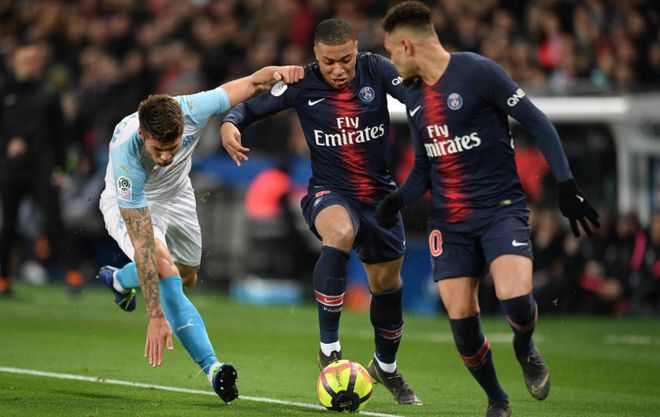 14次，维尼修斯本赛季在进攻三区内被犯规次数五大联赛最多（维尼修斯本季进攻三区被犯规14次，五大联赛之最）