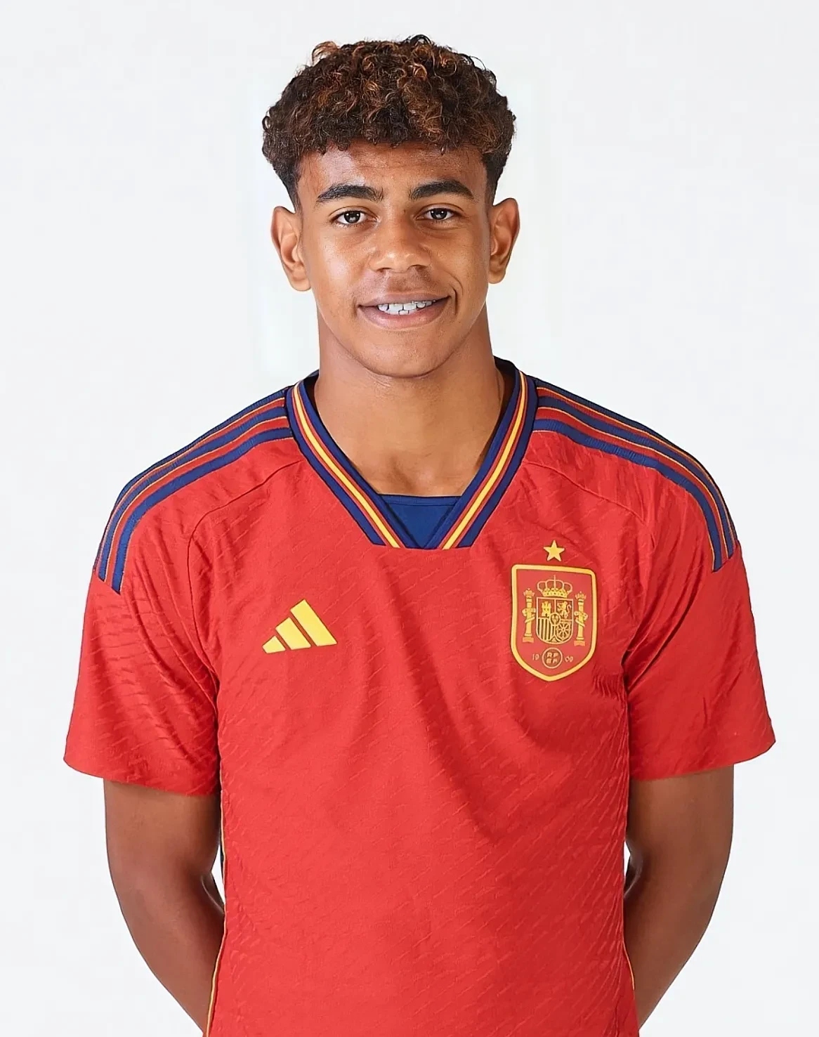 官方：前巴西主帅蒂特执教巴甲克鲁塞罗，签约一年（巴甲克鲁塞罗官宣聘任前巴西队主帅蒂特，合同一年）