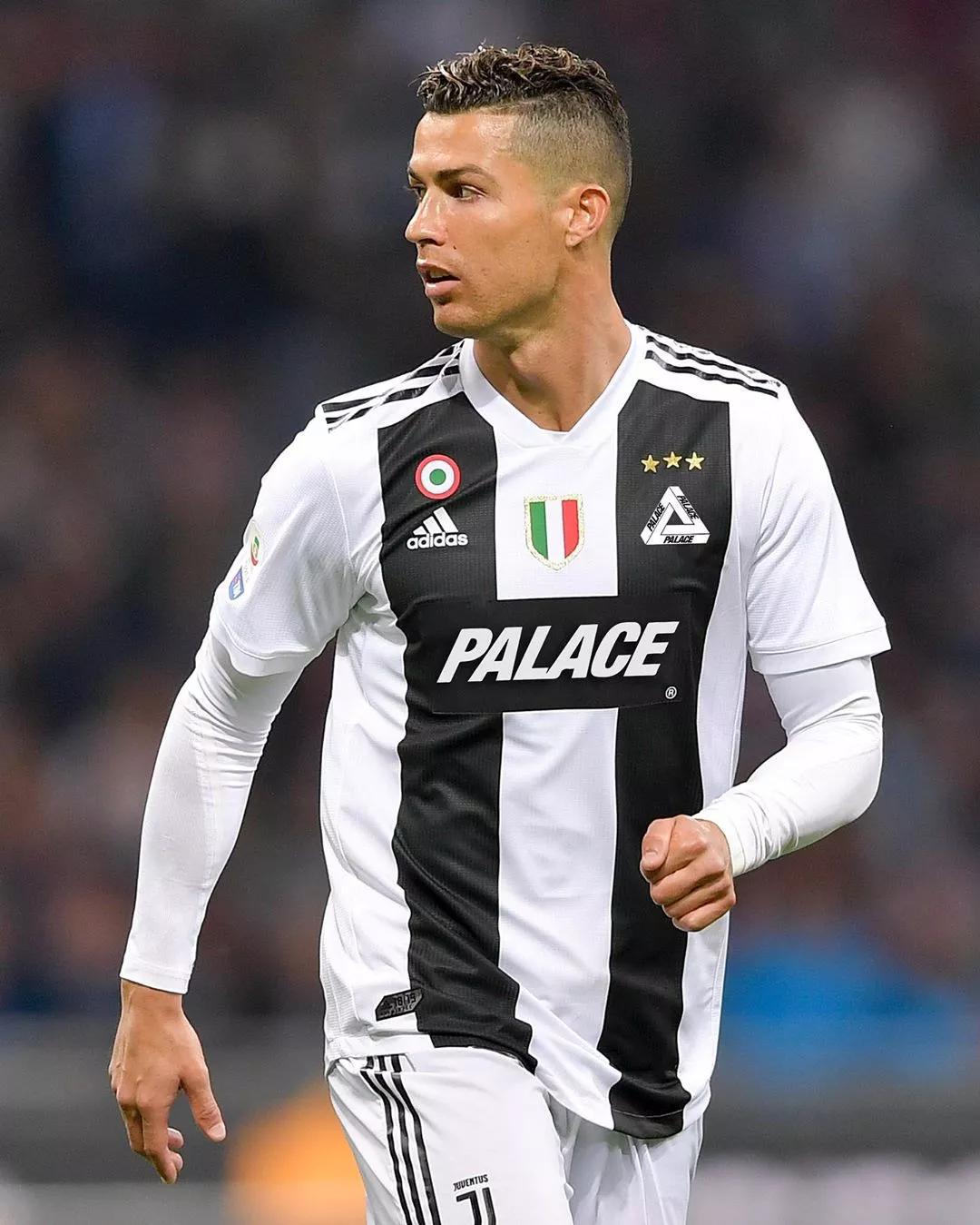 贾洛：尼科有机会赢得金球奖；维尼修斯很强但更喜欢罗德里戈（贾洛称尼科有望问鼎金球；肯定维尼修斯实力却更青睐罗德里戈）