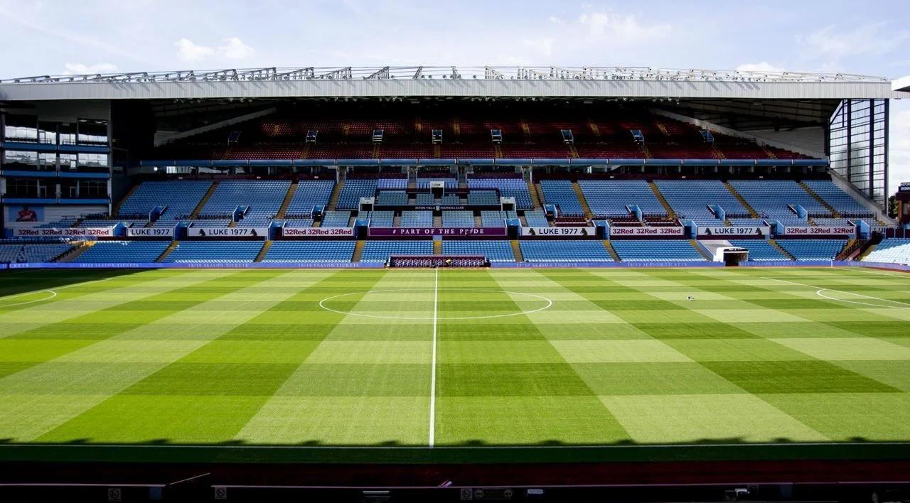 18岁“杜锋接班人”惊艳表现，广东男篮迎来新‘锋线大脑’（18岁杜锋接班人闪耀全场，广东男篮迎来锋线新大脑）