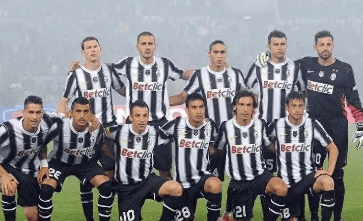 活塞成本赛季雷霆之后，第二支拿到20胜的球队（继雷霆之后，活塞成为本赛季第二支拿到20胜的球队）