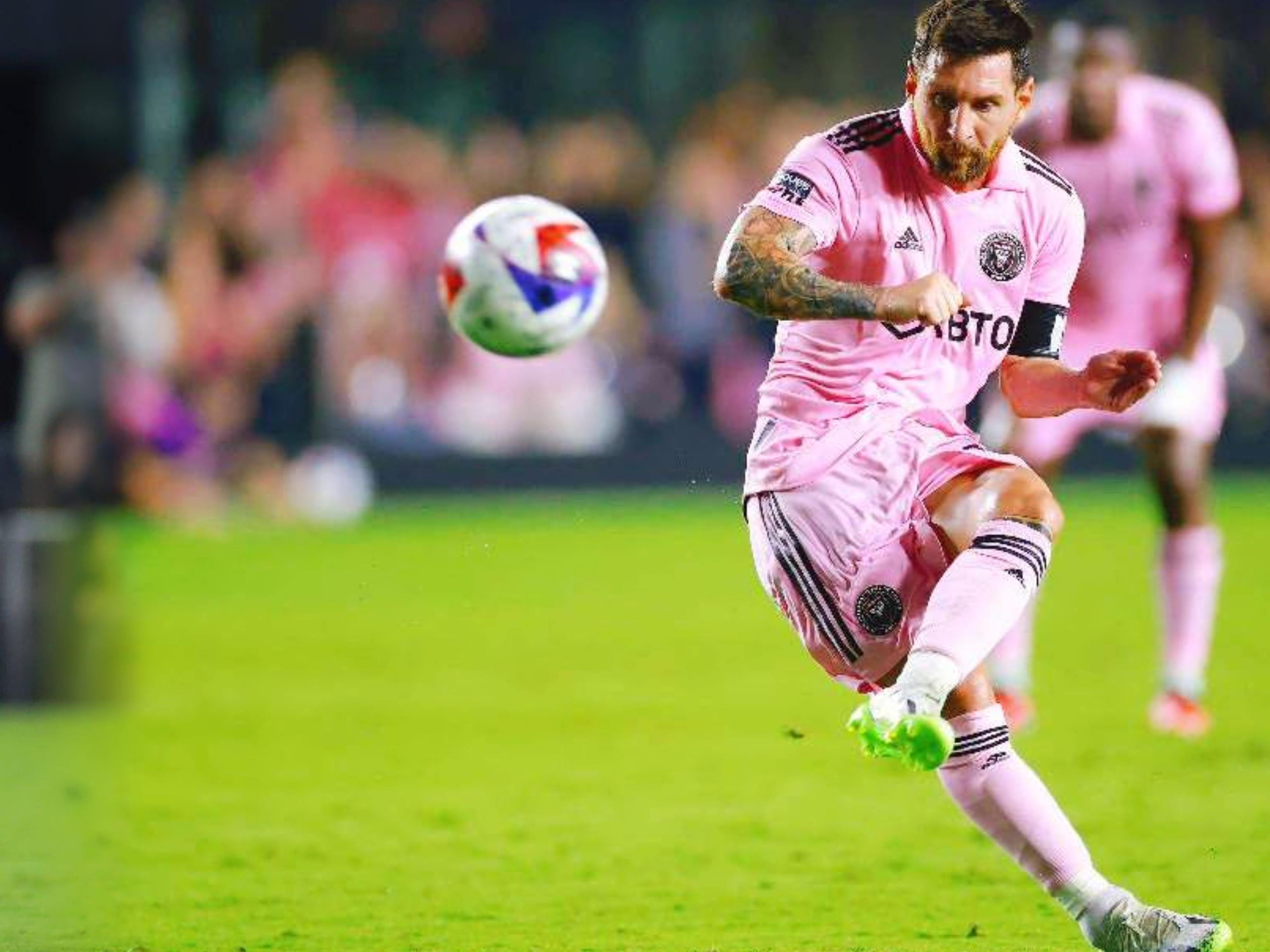 双输？纽卡1.45亿欧卖伊萨克 1.2亿欧签伊兰加+维萨 0球+0出场（两头落空？纽卡1.45亿欧卖伊萨克，1.2亿欧签伊兰加+维萨却0出场0进球）